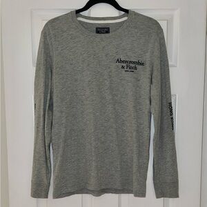 Abercrombie & Fitch Gray Hong Kong Logo Long Sleeve Tee Men’s XS